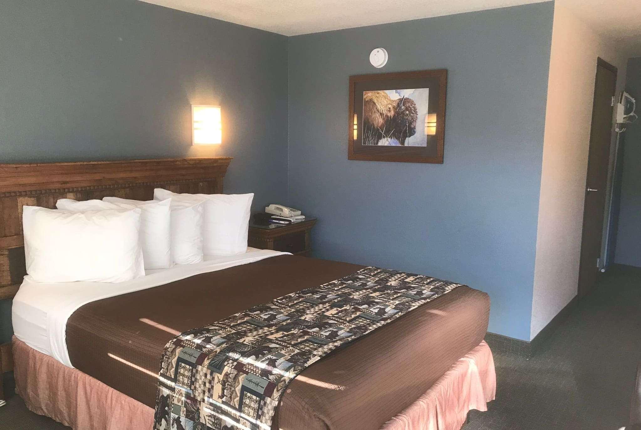 Travelodge By Wyndham Gardiner Yellowstone Park North Entr Экстерьер фото