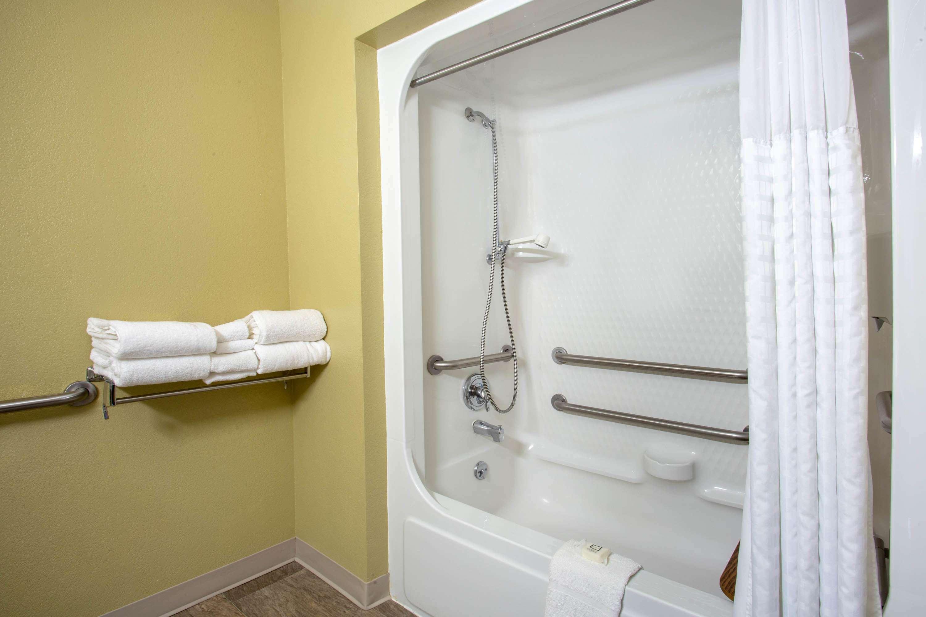 Travelodge By Wyndham Gardiner Yellowstone Park North Entr Экстерьер фото