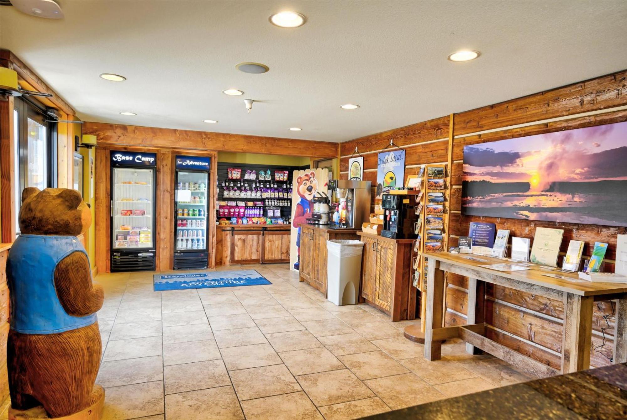 Travelodge By Wyndham Gardiner Yellowstone Park North Entr Экстерьер фото