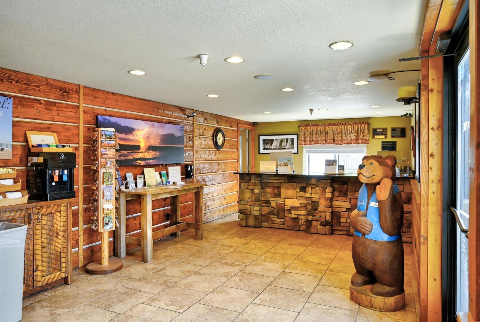 Travelodge By Wyndham Gardiner Yellowstone Park North Entr Экстерьер фото