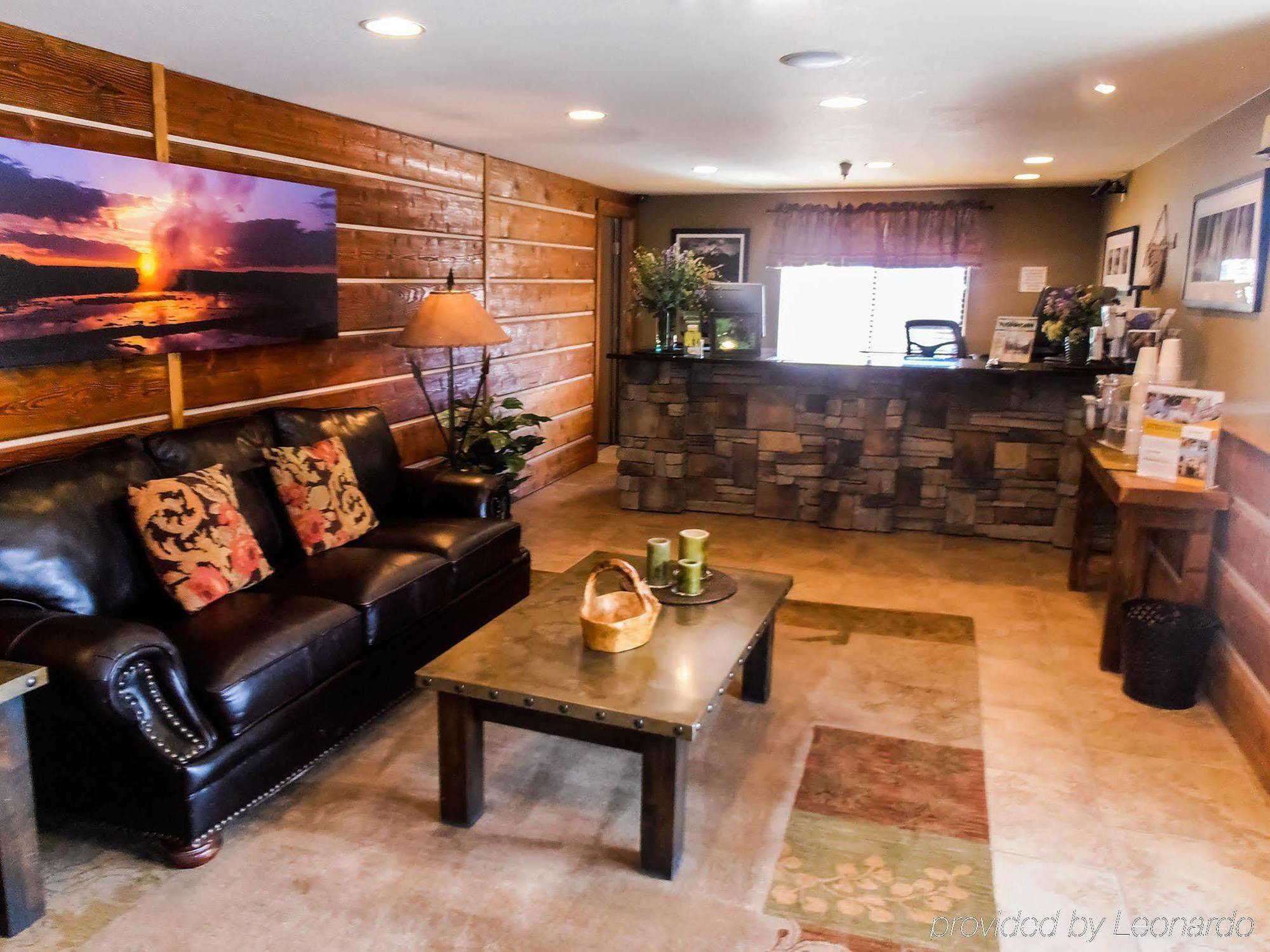 Travelodge By Wyndham Gardiner Yellowstone Park North Entr Экстерьер фото