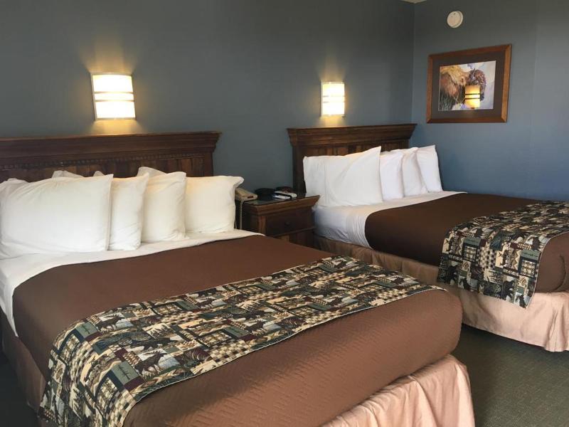 Travelodge By Wyndham Gardiner Yellowstone Park North Entr Экстерьер фото