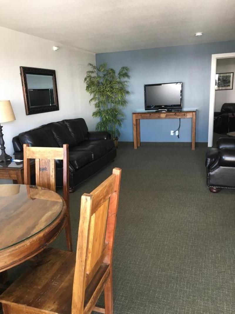 Travelodge By Wyndham Gardiner Yellowstone Park North Entr Экстерьер фото